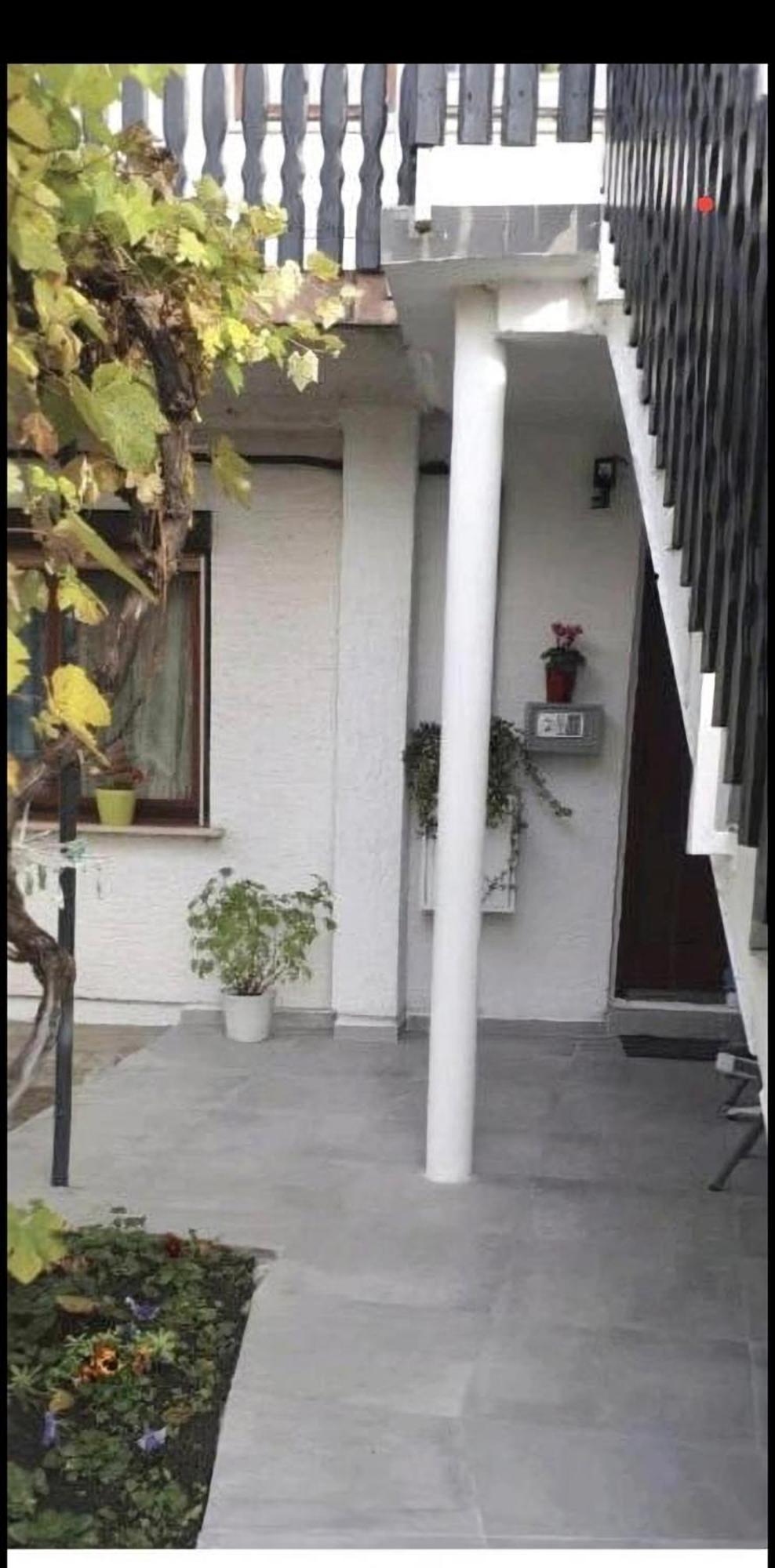 Slatka Sobica Za Dvoje Sa Upotrebom Zajednicke Kuhinje I Kupaonice Ζάγκρεμπ Εξωτερικό φωτογραφία